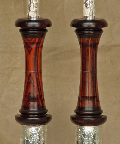 Cocobolo, minimal combing, blackwood projecting mounts.